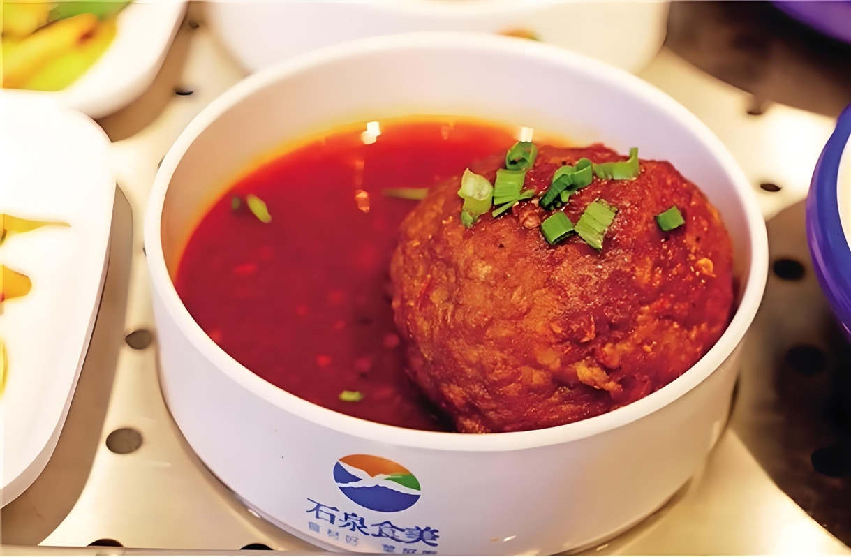石泉生态猪“食美”新担当(图2)