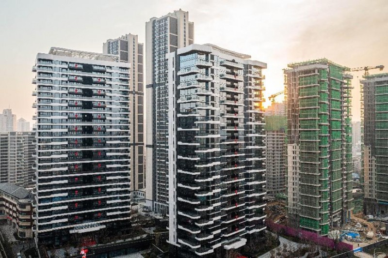 熊猫体育：一期100%交付率+1305亿年销售额 未来天奕霸榜2024郑州楼市(图7)