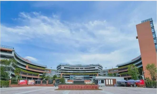 熊猫体育资讯:2024中绿蔚蓝湾-中绿蔚蓝湾官方首页网站-售楼中心-欢迎您(图9)