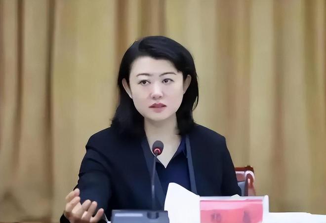 熊猫体育资讯：六位“80”后美女县委委书记个个高颜值还有一个是清华博士(图2)