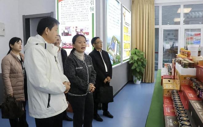 熊猫体育资讯：六位“80”后美女县委委书记个个高颜值还有一个是清华博士(图9)