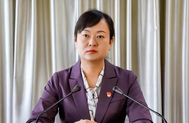 熊猫体育资讯：六位“80”后美女县委委书记个个高颜值还有一个是清华博士(图13)