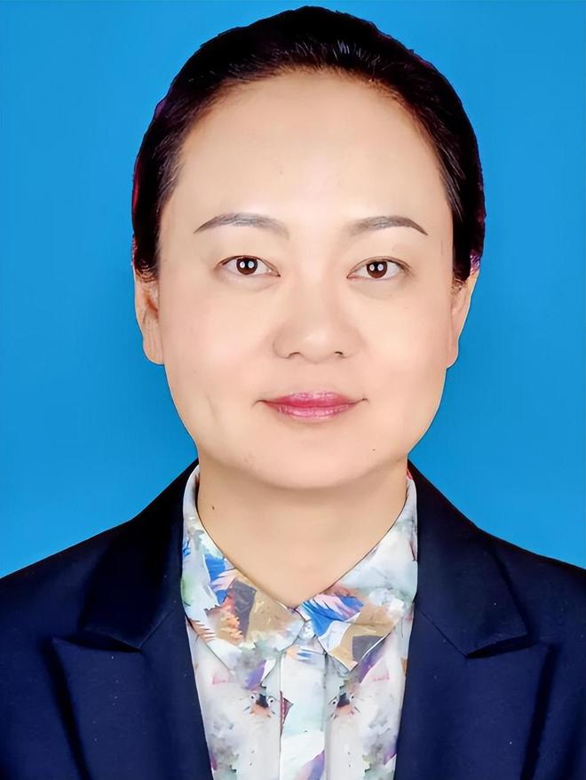 熊猫体育资讯：六位“80”后美女县委委书记个个高颜值还有一个是清华博士(图14)