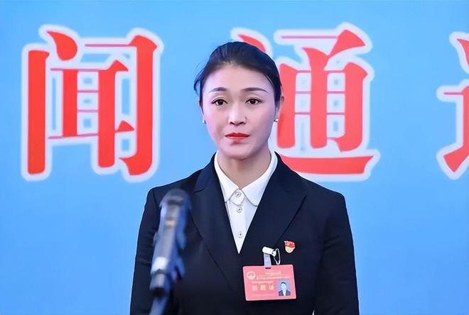 熊猫体育资讯：六位“80”后美女县委委书记个个高颜值还有一个是清华博士(图17)