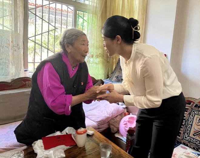 熊猫体育资讯：六位“80”后美女县委委书记个个高颜值还有一个是清华博士(图21)