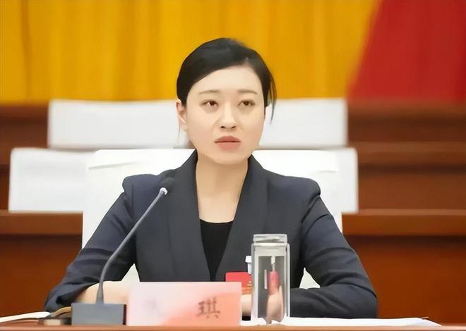 熊猫体育资讯：六位“80”后美女县委委书记个个高颜值还有一个是清华博士(图24)