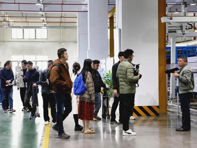 熊猫体育资讯：京东开仓节携手恒洁首发特惠来袭共启卫浴生活品质升级(图2)