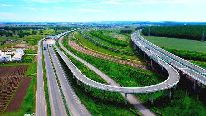 牙克石市成“形”起“势”绘出高质量发展“上扬曲线”(图3)