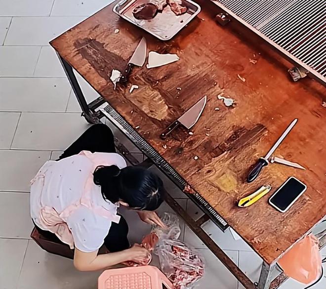 熊猫体育:女子吃肉身体不适竟是老板偷给猪肉抹料视频曝光本人回应(图6)