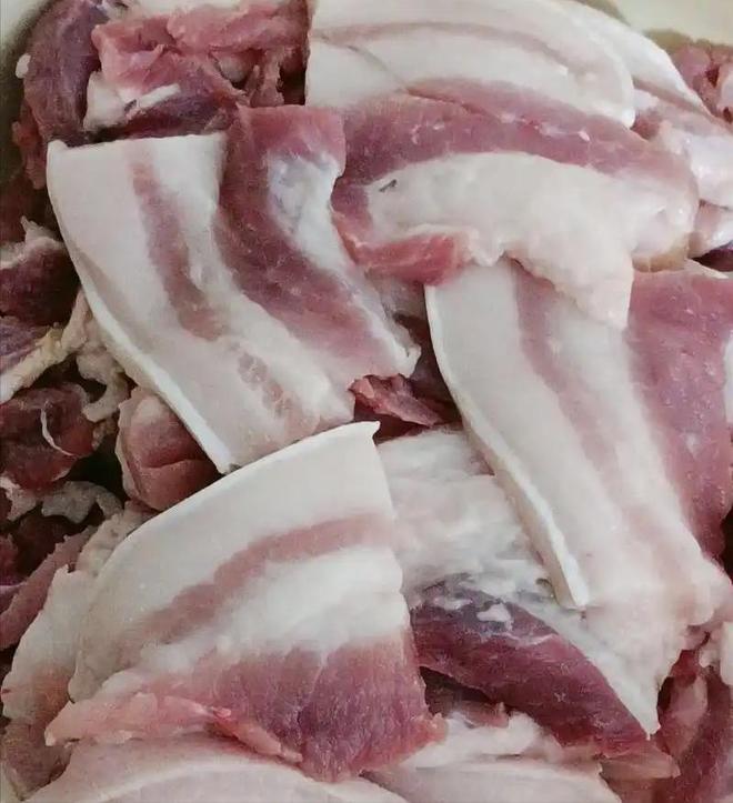 为何有的猪肉盖的是红章有的是蓝章哪种章的猪肉更健康？(图8)