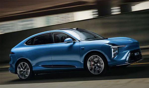 SamAltman：AI存在泡沫；宇树机器人夺金王兴兴：用遥控追求极致速度；蔡浩宇AI游戏上架2719元｜极客早知道(图7)