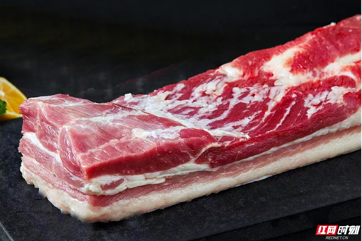 绿色印记岁月沉香丨二十年磨一剑绿色猪肉香飘万家(图4)