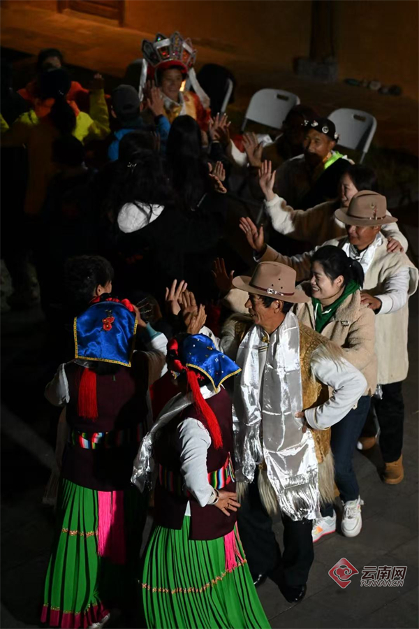 【“白云升处•乡兴志”系列全媒体蹲点调研报道⑥】雪山下共酿一坛岁月醇香(图4)